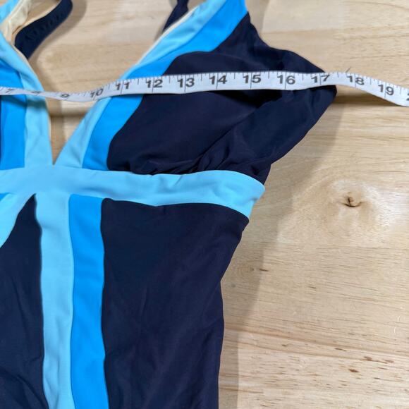 Miraclesuit NWT Spectra Trilogy One Piece Swimsuit Colorblock Size 16 Blue Black - Picture 7 of 11